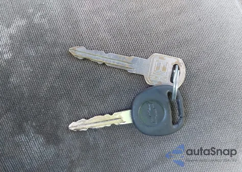 2005 Chevrolet Silverado 1500 Ls из США, поврежденный, VIN 1GCEC19T55Z153007